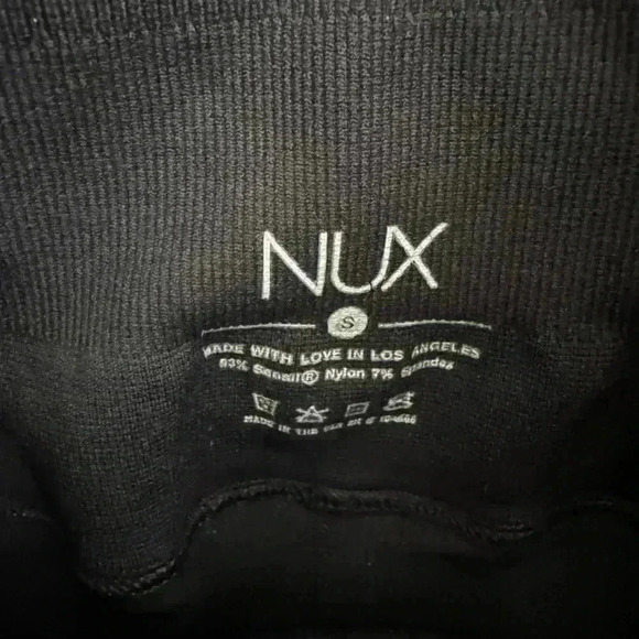 Nux The Good Short - High Rise Seamless Workout Shorts - Picture 4 of 5